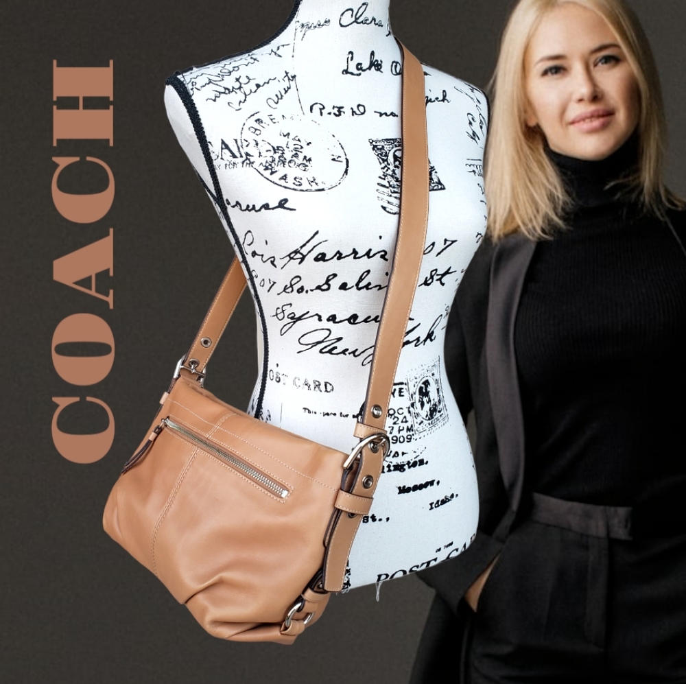 💯 COACH Soho hobo bag